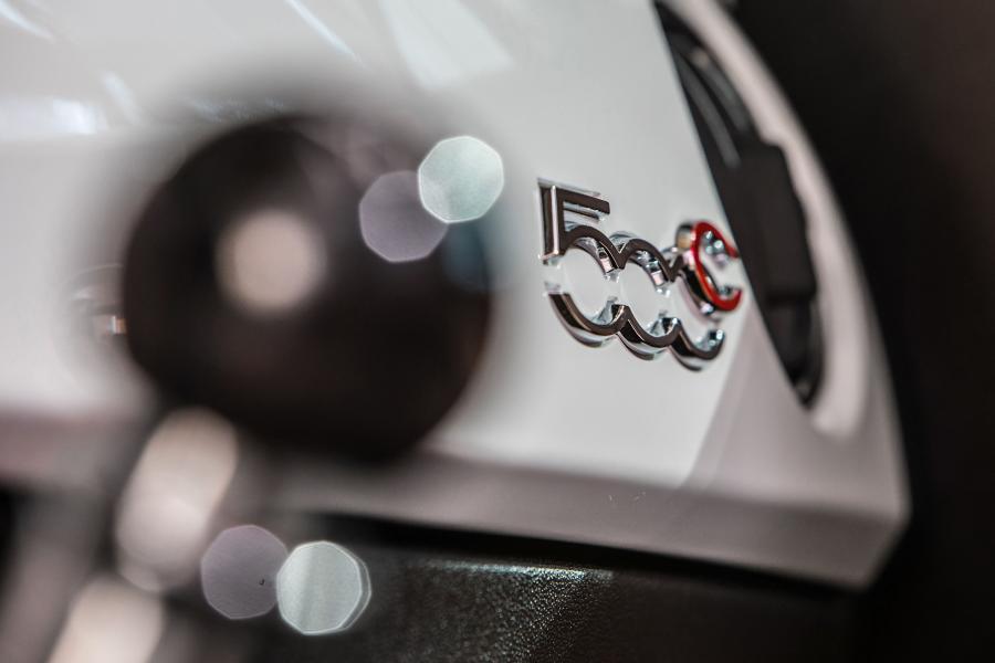 Детали интерьера Fiat 500C Collezione (312) 2018 года  (WW) (фото 25 из 47)